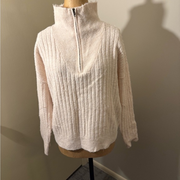 Lucky Brand Soft Cream Turtleneck Sweater - Picture 5 of 13